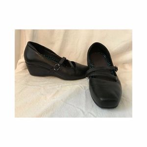 Classic Mary Jane in black leather